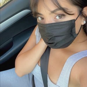 Meet your Posher, Carolina